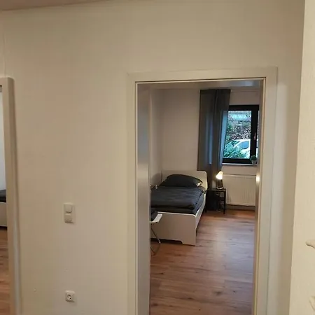 Lägenhet Voll-ausgestatte Mit Balkon